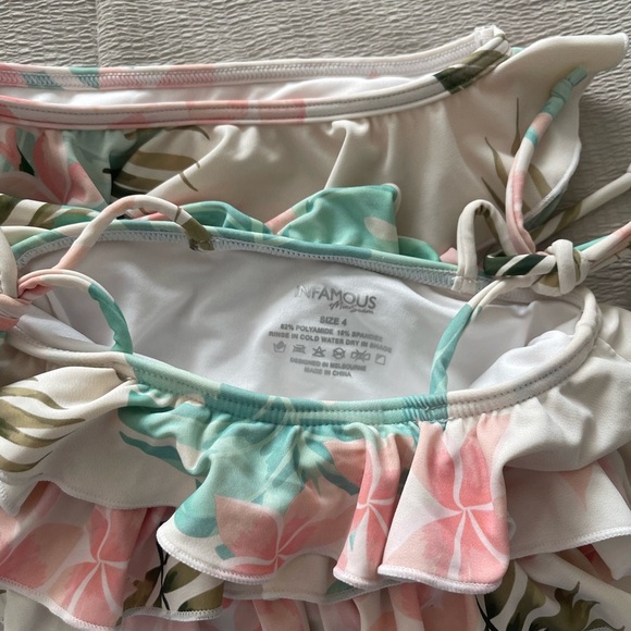 Infamous swimsuit girls size 4 - Picture 2 of 6